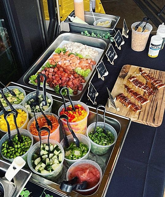 Build-your-own poke bar